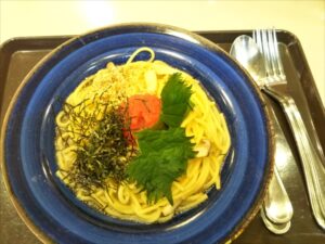 SMC-明太子と3種の彩り 和風バター醤油パスタ (1)